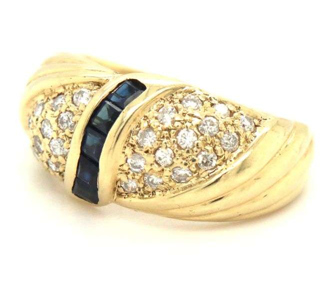Stunning 14K YG Sapphire and Dimond Ring