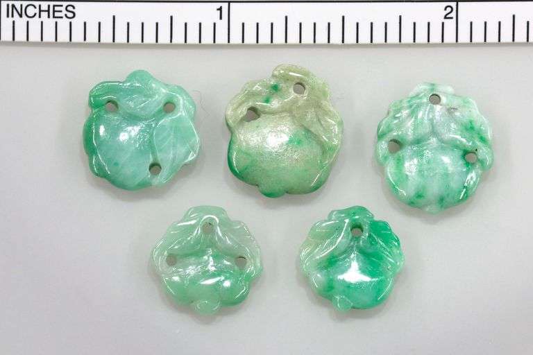 Burmese Jadeite Carved Peaches