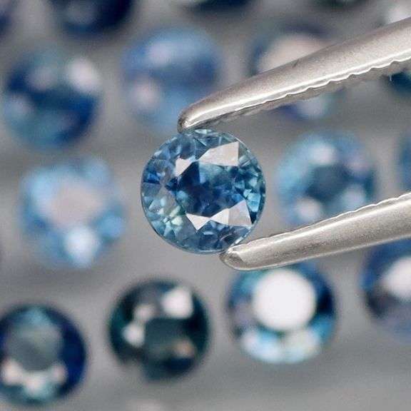 Heated only! 3.61ct pure ink blue Sapphire set from Madagascar