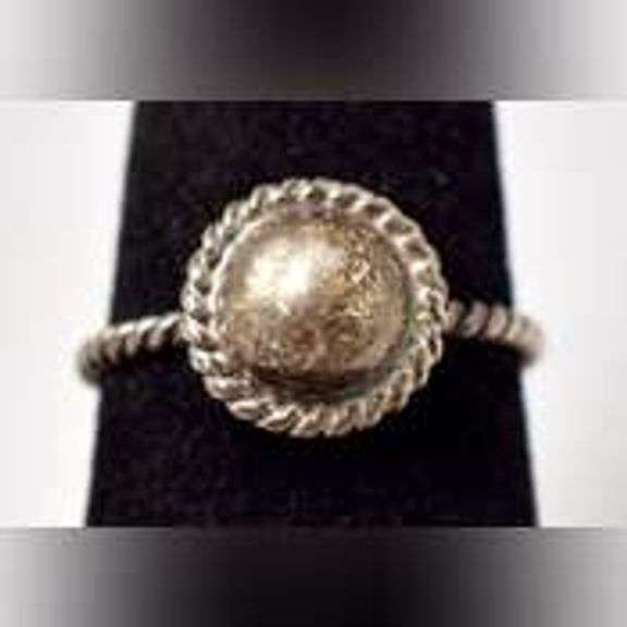 Dome Ring in Sterling Silver.