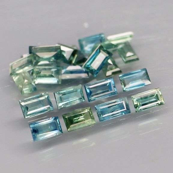 Exotic 3.06ct 24pc single vein blue green Sapphire set