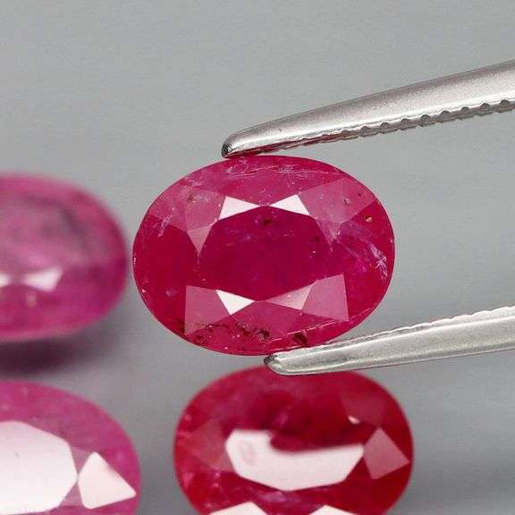 Heavy 5.39ct double set of Mozambique Rubies! Heated only!