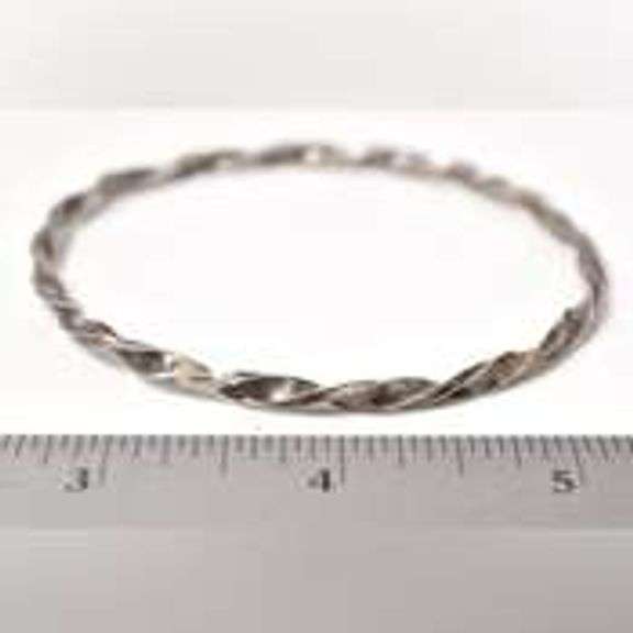 Twisted Bangle Bracelet in Sterling Silver.