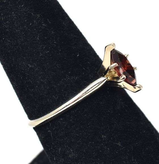 Darling 14K White Gold Red Garnet Gemstone Ring