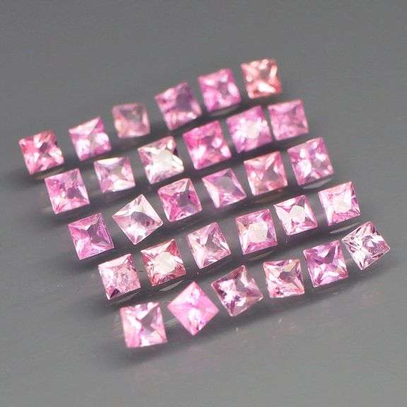 Radiant princess cut! 2.86ct pure pink Sapphire set!