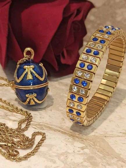 Imperial Blue Egg Pendant, Bracelet & Necklace Set – 24K Gold Handmade Bridal Jewelry