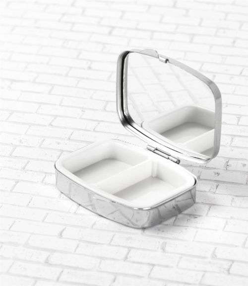 Strawberry Thief Pill Box