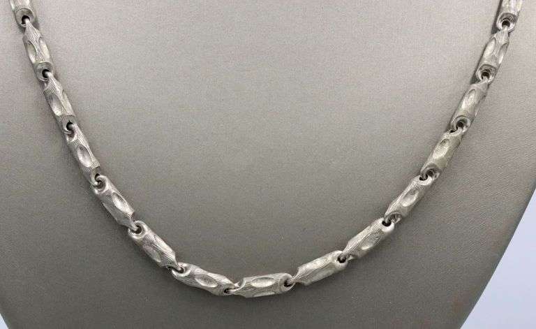 Vintage 925 sterling silver bone link chain necklace