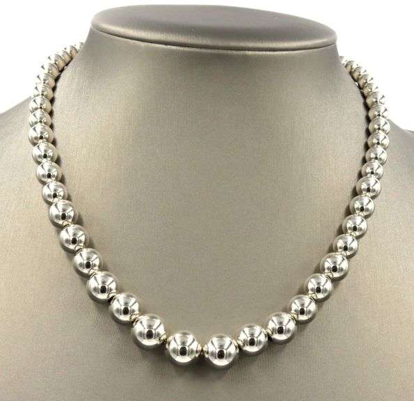 Tiffany & Co Graduated bead necklace