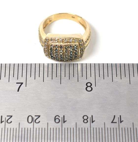 Stunning 14K Yellow Gold Alexandrite and Diamond Ring