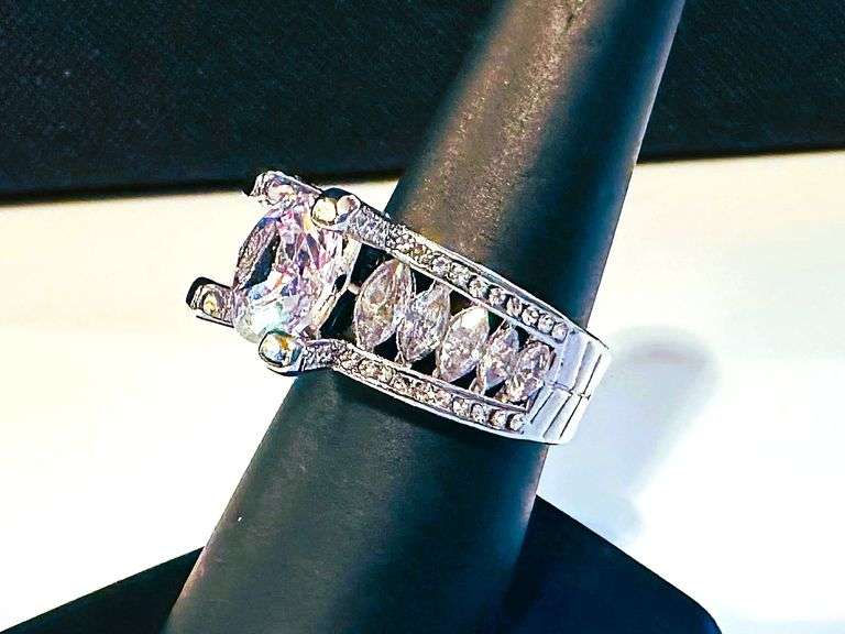 Sparkling White Gold Plate 4.5 Ct Simulated Diamond Ring