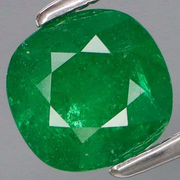 This is a very large 1.75ct example of top green untreated Tsavorite!