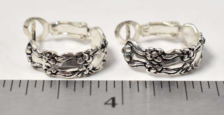 Designed Hoop Earrings in Sterling Silver