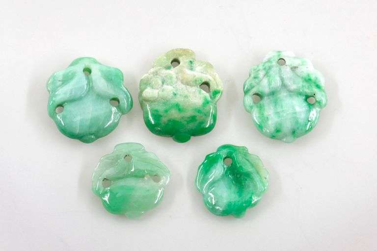 Burmese Jadeite Carved Peaches