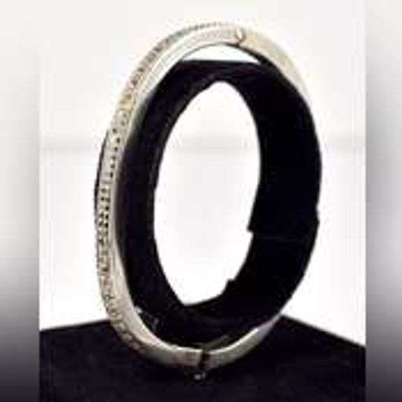 Marcasite Gemstone Hinged Bangle Bracelet in Sterling Silver.