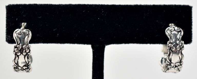 Designed Hoop Earrings in Sterling Silver