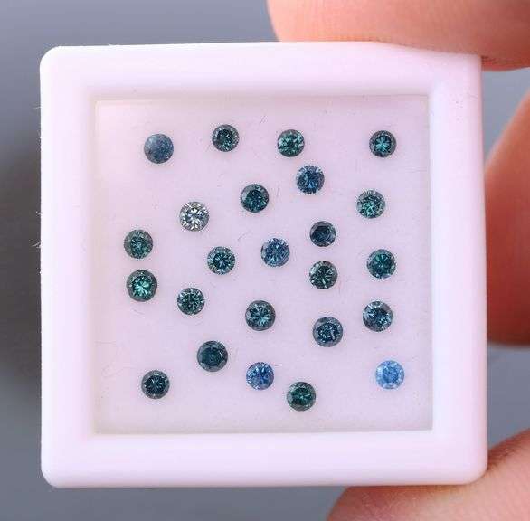 High fire! .55ct set of round brilliant cut Diamonds