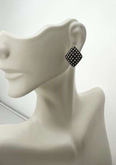 925 Sterling Silver Vintage Dot Design Earrings