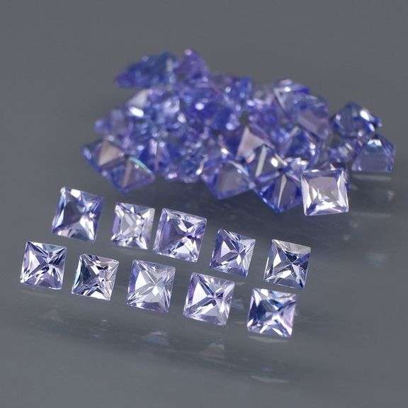Glittering! Princess cut! 3.87ct UNTREATED Tanzanite set!!