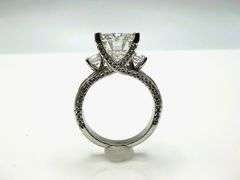 Sparkling 5 Ct VVs1 White  Fire Moissanite Ring