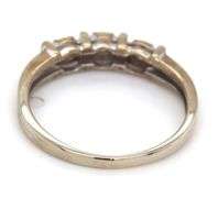 Cute 10K WG 3 Diamond Band