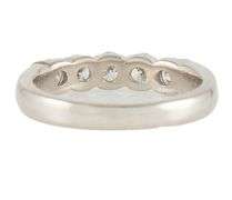 1.00ctw Round Diamond Five Stone Shared Prong Wedding Band Ring in Platinum