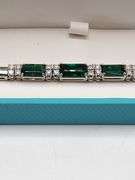 Unbelievable high quality  Certified 18k Gold Emerald Bracelet