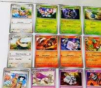 30 Pokémon 2023 Trade Cards