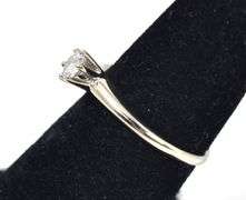 Beautiful 14K White Gold Approx. 0.41CTW Solitaire Diamond Ring