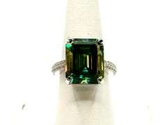 Stunning 145 Kt White Gold Plate Huge 9.5 Ct VVs1 Deep Forest Green Fire Moissanite Ring