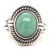 925 Sterling Silver Beautiful Oval Jade Ring