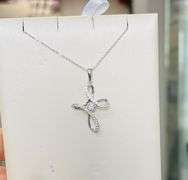 Beautiful Sterling silver with center dancing Moissanite necklace
