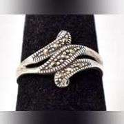 Marcasite Gemstone Ring in Sterling Silver.