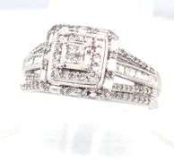 10kt White gold princess cut diamond engagement ring