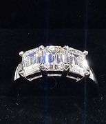 Sparkling 14 Kt White Gold Plate 3.05 Ct VVs1 White Simulated Diamond Ring