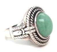 925 Sterling Silver Beautiful Oval Jade Ring