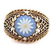 Sweet 14K YG Filigree Ring with Daisy
