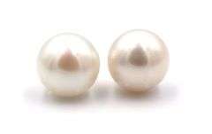 10mm Button pearl earrings in 14kt Yellow gold
