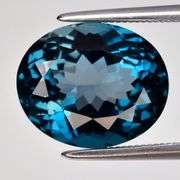 Outstanding 6.24ct VS clarity London blue Topaz