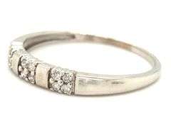 10kt White gold 0.12ctw diamond band