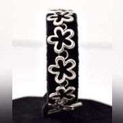 Flower Chain Link Bracelet in Sterling Silver.