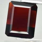 Outstanding 7.57ct VS amber red Namibian Garnet!