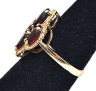 Gorgeous 10K Yellow Gold Red Garnet Gemstone Ring