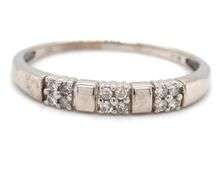 10kt White gold 0.12ctw diamond band