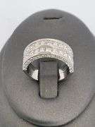 CERTIFIED 18K WHITE GOLD DIAMOND RING / BAND