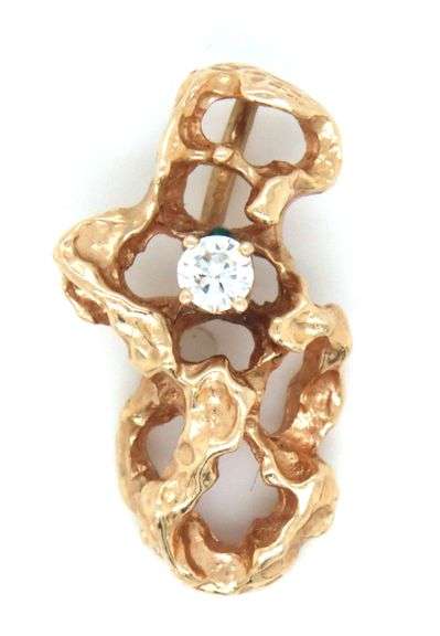 Attractive 14k YG Nugget Pendant with Diamond