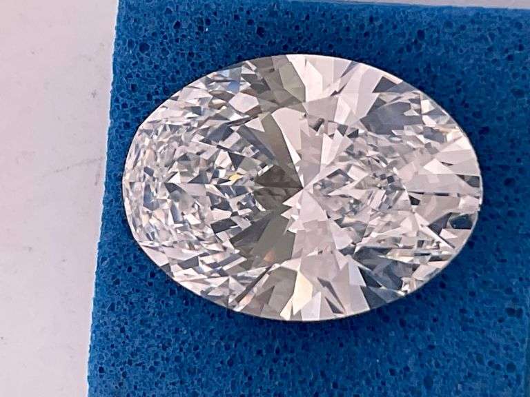 OVAL CUT LOOSE DIAMOND 4.00 CARATS I.G.I CERTIFIED
