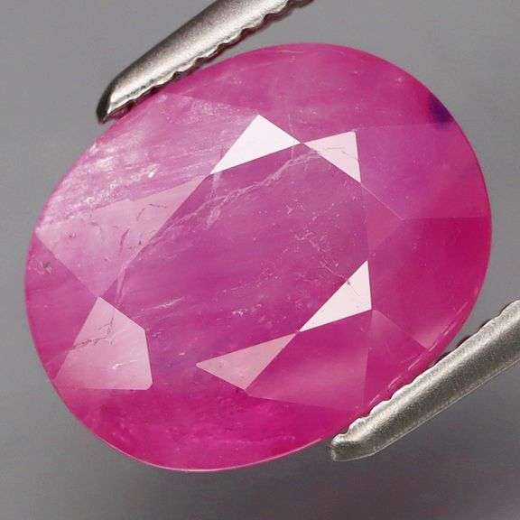 All natural! Untreated! 4.16ct violet pink Winza Ruby!
