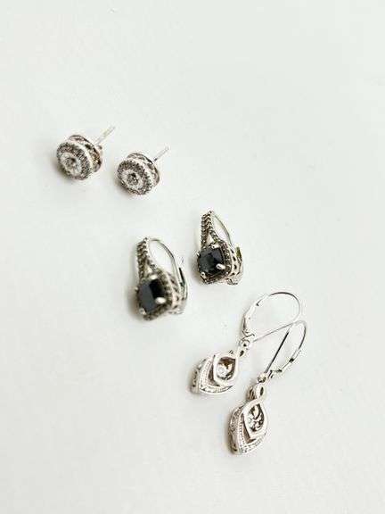 925 Sterling Silver Three pair Of Earrings Lot