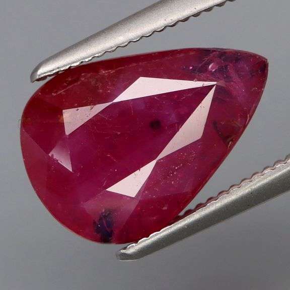 Unbelievable 5.58ct deep red Winza Ruby! Untreated!